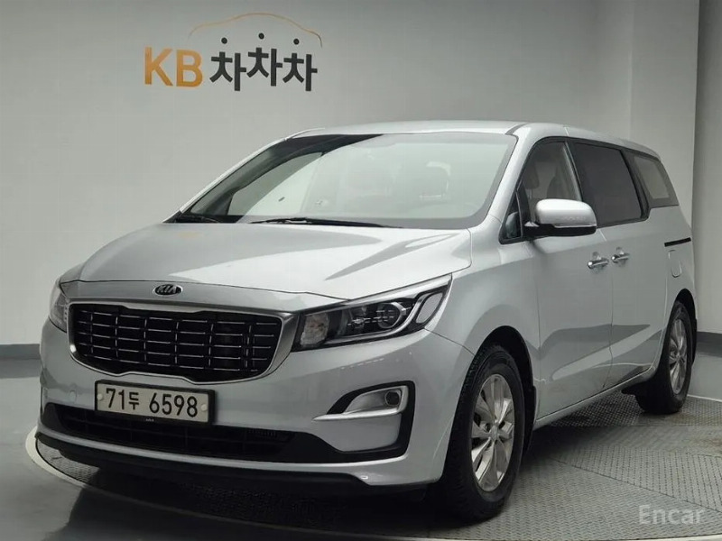 car KIA Carnival id61148 main photo