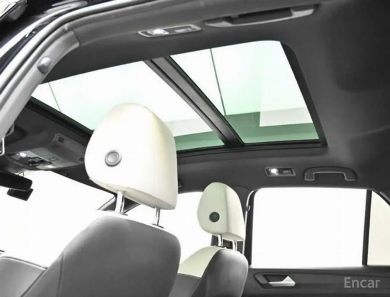 car Volkswagen T-Roc id61166 photo #18
