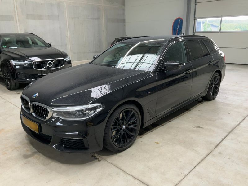 car BMW 5 Series id61216 main photo