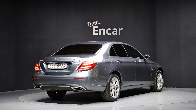 car Mercedes Benz E Class id61563 photo #2