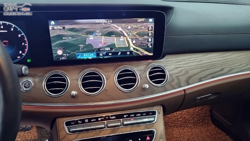 car Mercedes Benz E Class id61585 photo #12