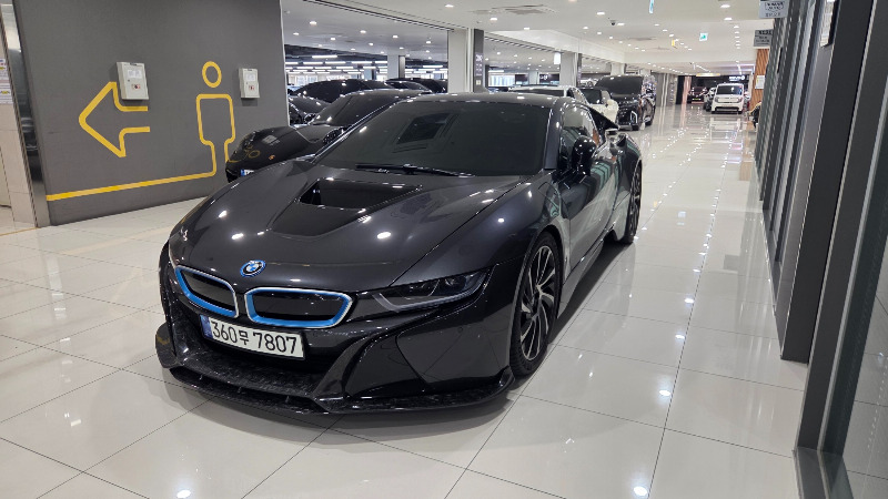 car BMW i8 id61679 main photo