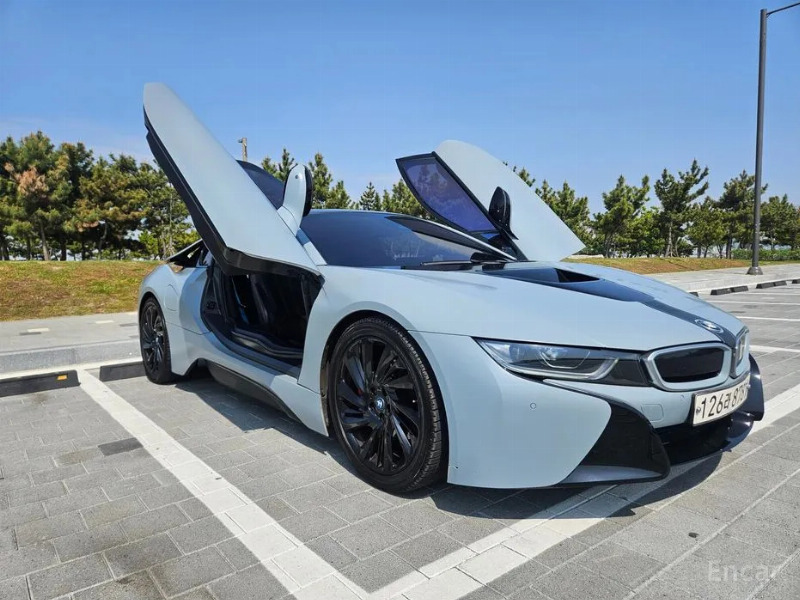 car BMW i8 id61680 main photo