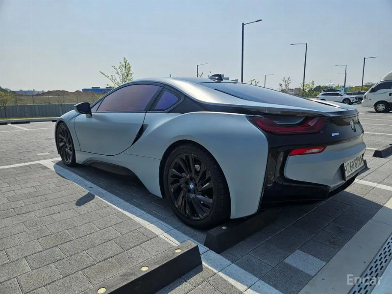 car BMW i8 id61680 photo #2