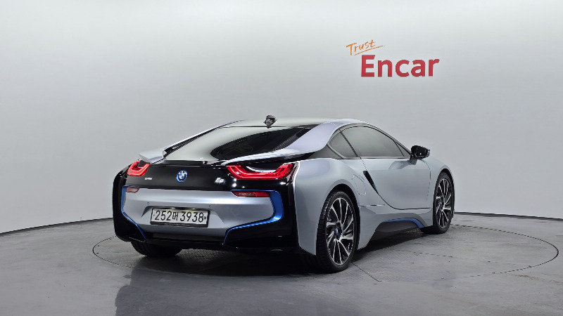 car BMW i8 id61683 photo #2