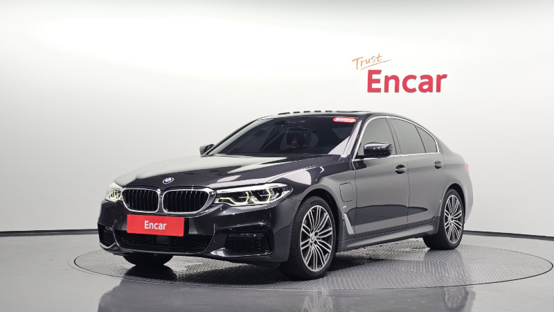 car BMW 5 Series id61776 main photo