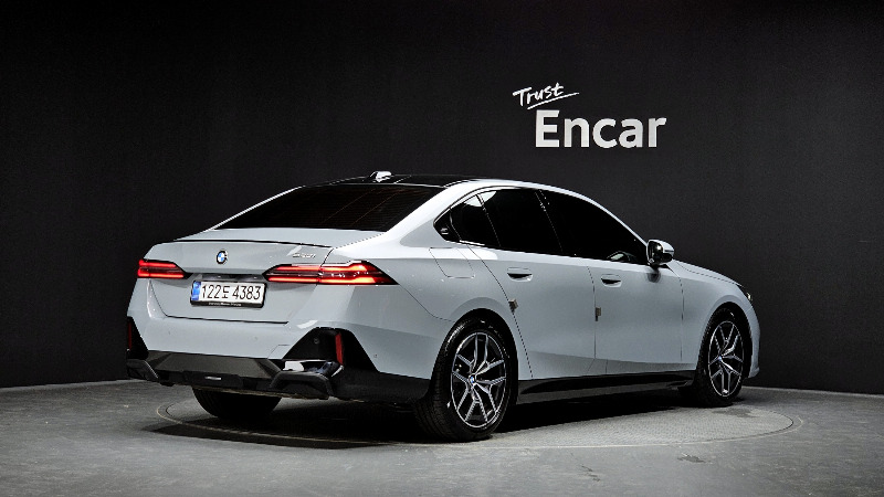 car BMW 5 Series id61786 photo #2