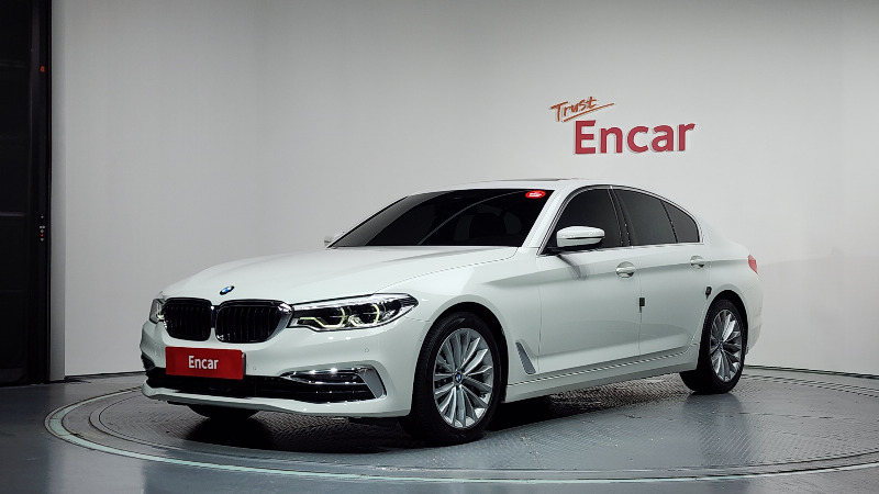 car BMW 5 Series id61806 main photo