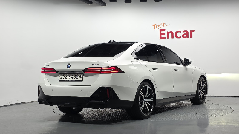 car BMW 5 Series id61808 photo #2