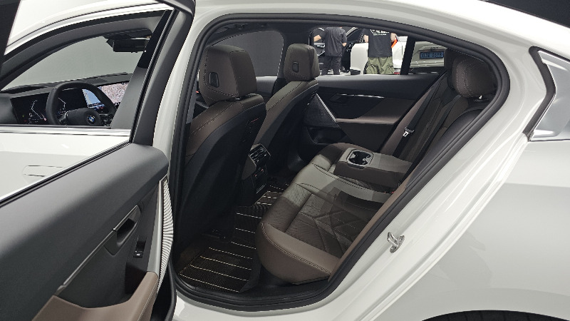 car BMW 5 Series id61809 photo #12