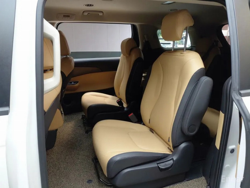 car KIA Carnival id61877 photo #12
