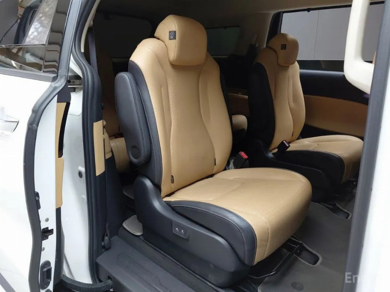 car KIA Carnival id61878 photo #12