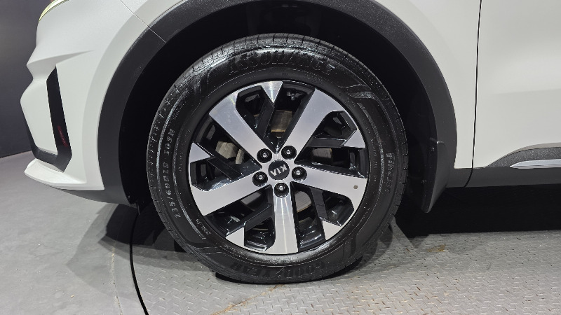 car KIA Sorento id61889 photo #5