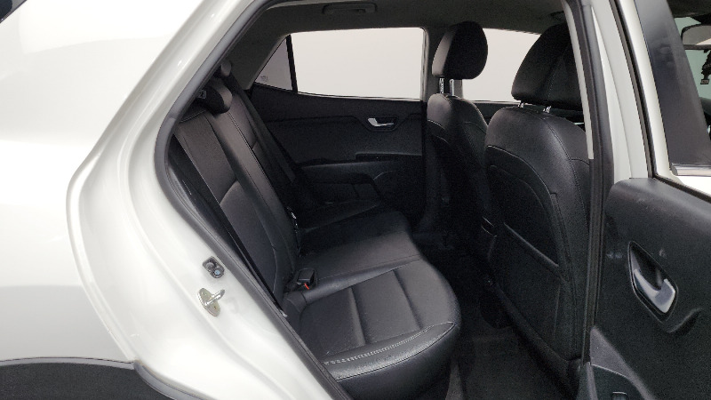 car KIA Stonic id61890 photo #11