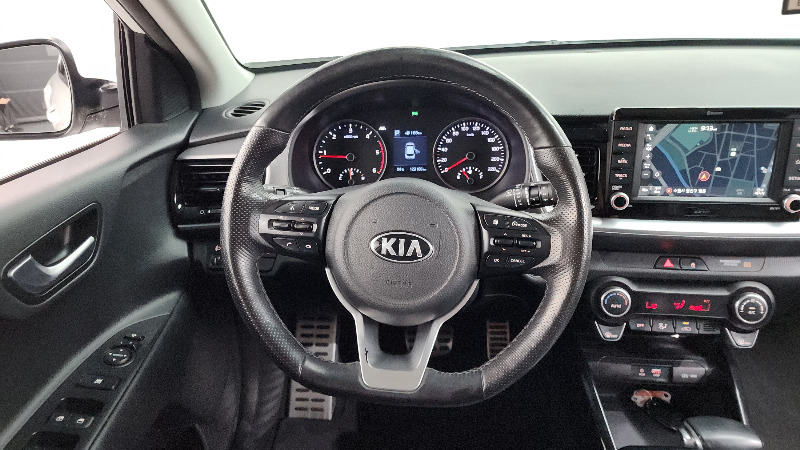 car KIA Stonic id61890 photo #13