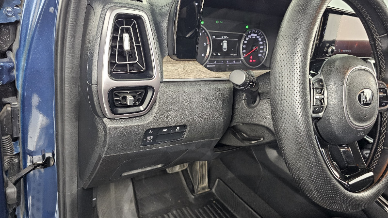 car KIA Sorento id62024 photo #17