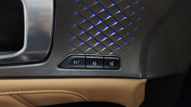 car KIA Sorento id62068 photo #17