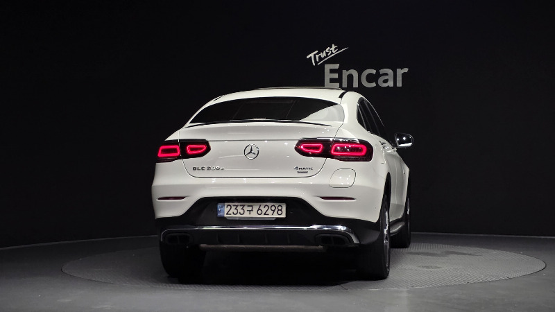 car Mercedes Benz GLC id62165 photo #4