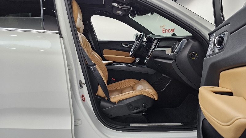 car Volvo XC60 id62300 photo #11