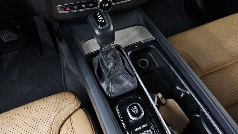 car Volvo XC60 id62300 photo #9