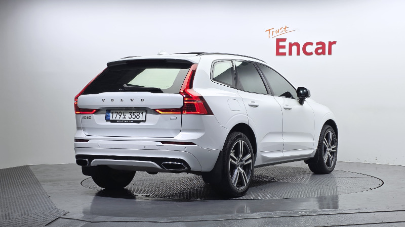 car Volvo XC60 id62307 photo #2