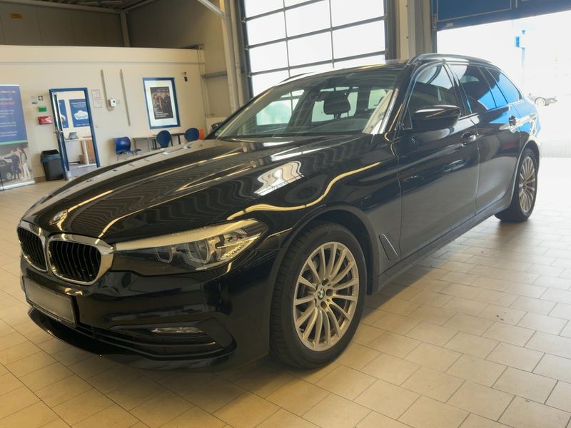 car BMW 5 Series id62363 main photo