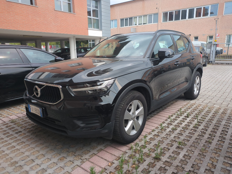 car Volvo XC40 id62696 photo #2
