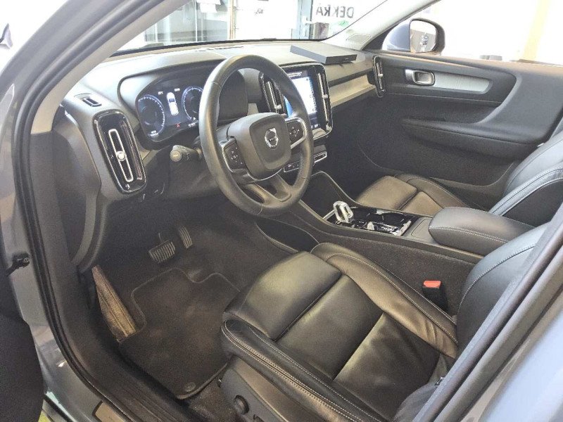 car Volvo XC40 id62700 photo #6