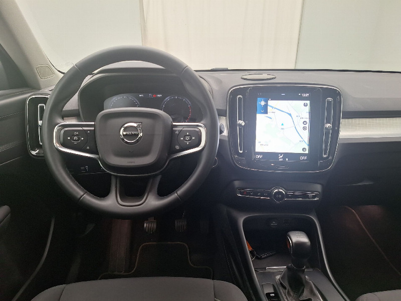 car Volvo XC40 id62730 photo #5