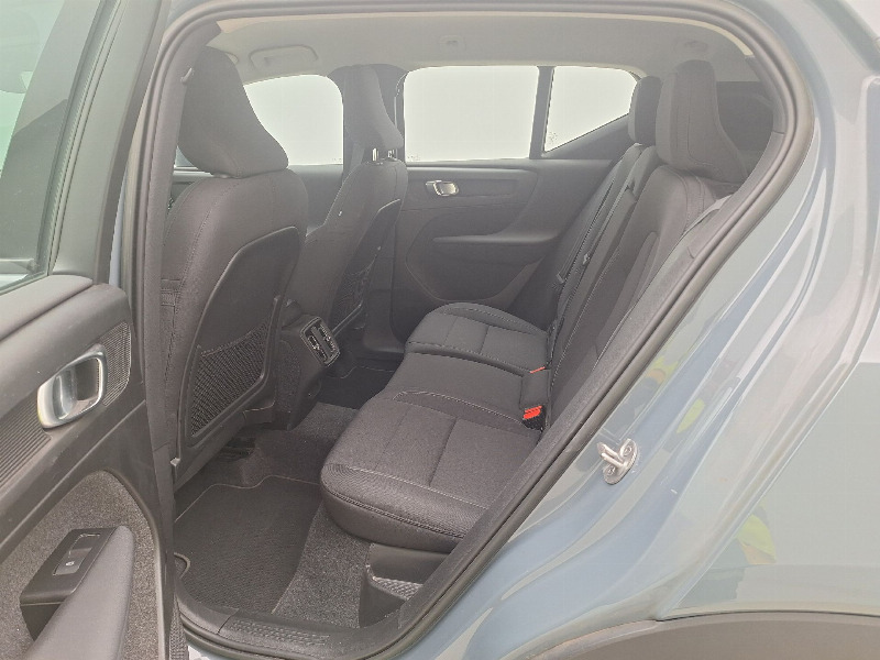 car Volvo XC40 id62730 photo #6