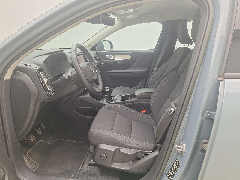 car Volvo XC40 id62730 photo #7
