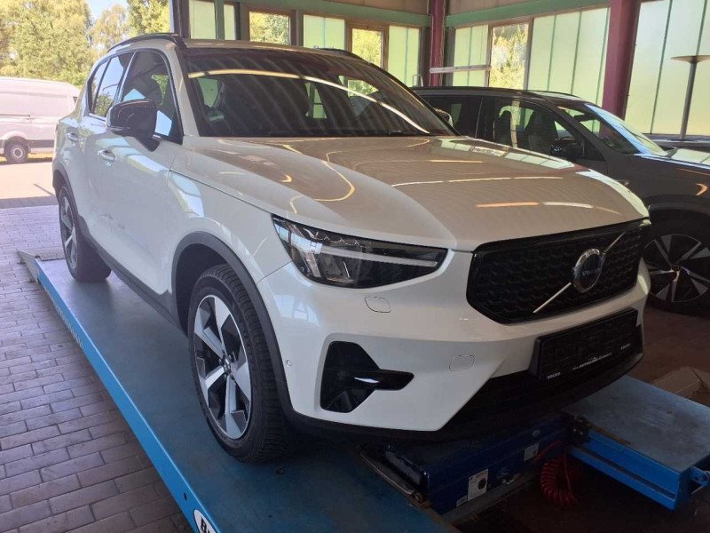 car Volvo XC40 id62759 main photo