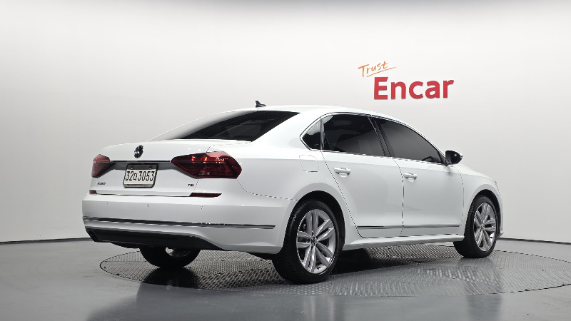 car Volkswagen Passat id62823 photo #2