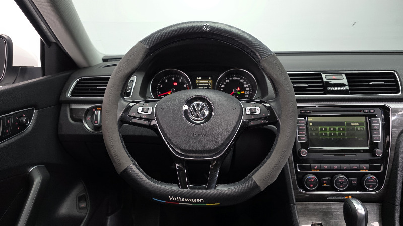 car Volkswagen Passat id62826 photo #13