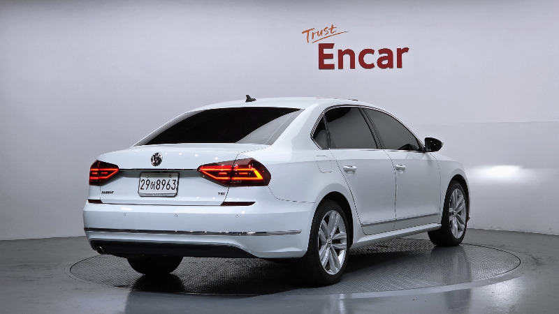 car Volkswagen Passat id62826 photo #2