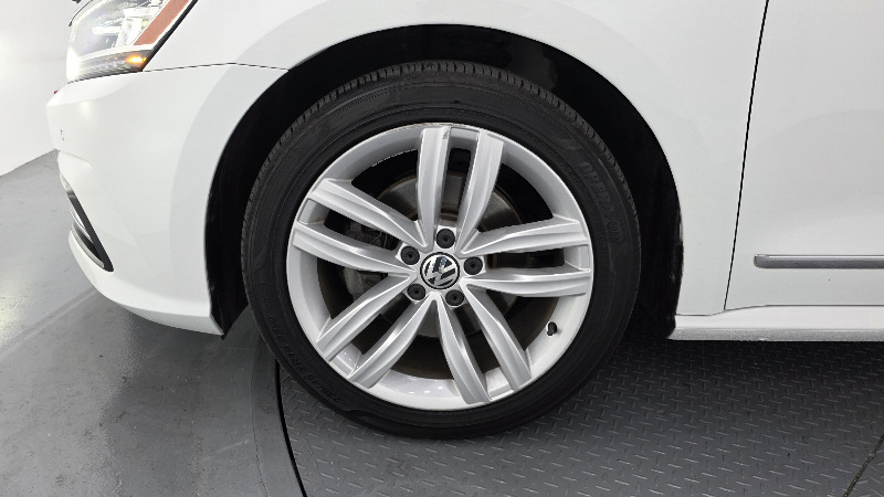 car Volkswagen Passat id62826 photo #5