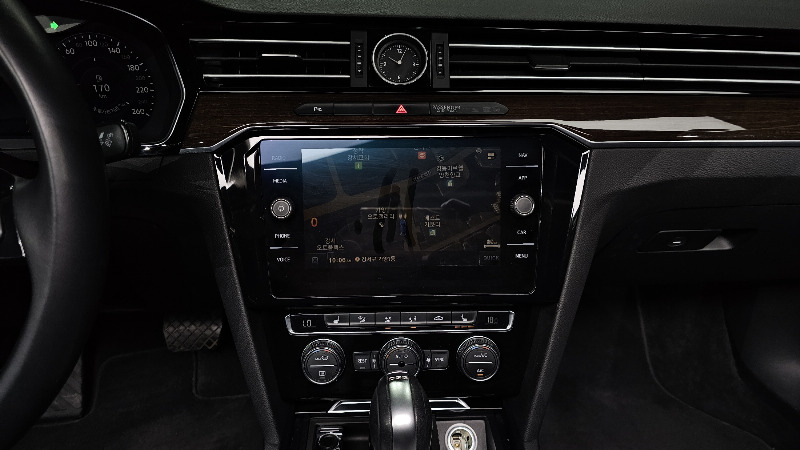 car Volkswagen Passat id62828 photo #13