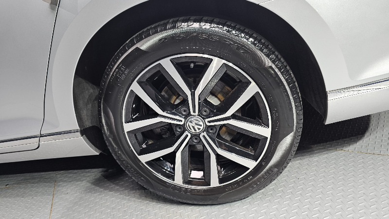 car Volkswagen Passat id62828 photo #21