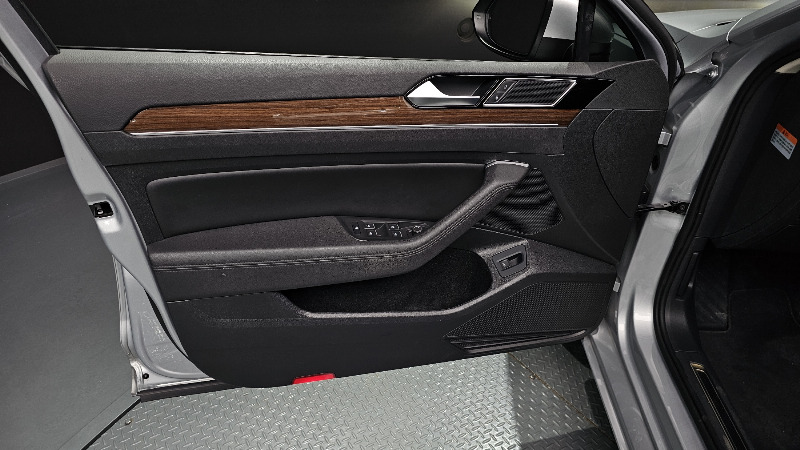 car Volkswagen Passat id62828 photo #24