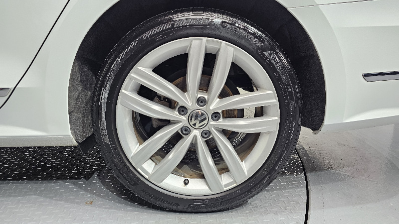 car Volkswagen Passat id62830 photo #21