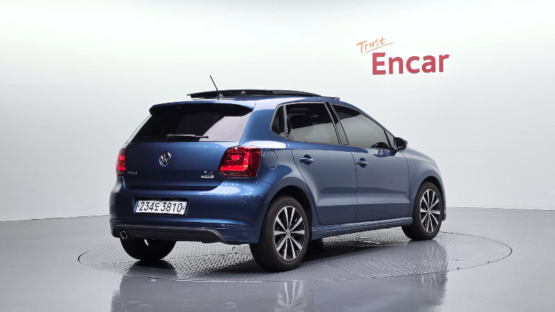 car Volkswagen Polo id62831 photo #2