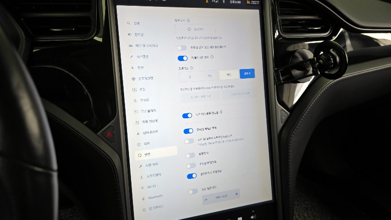 car Tesla Model S id62860 photo #16