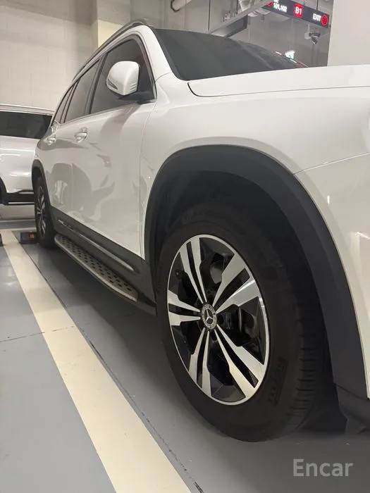 car Mercedes Benz GLB id62875 photo #6
