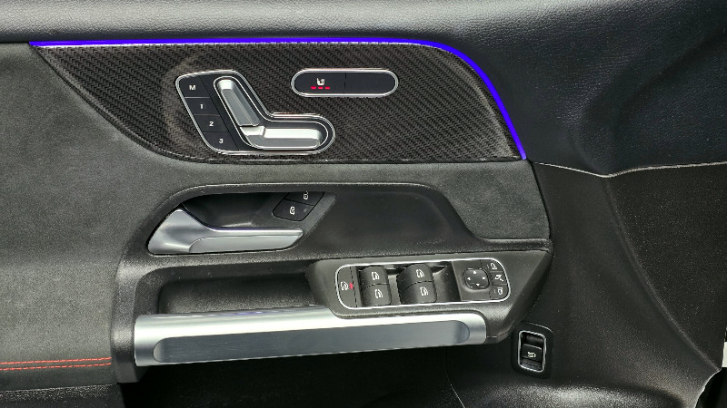 car Mercedes Benz GLB id62877 photo #18