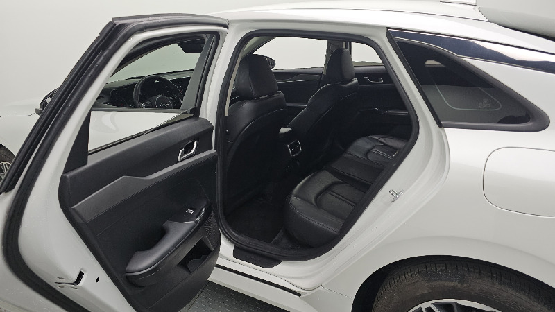 car KIA K5 id62890 photo #12