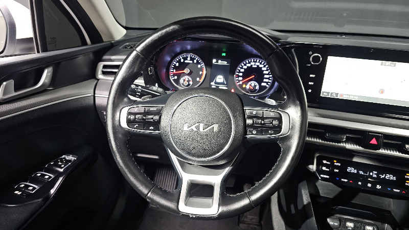 car KIA K5 id62891 photo #11