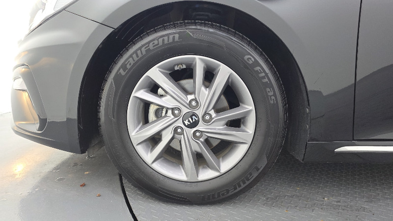 car KIA K5 id62928 photo #5