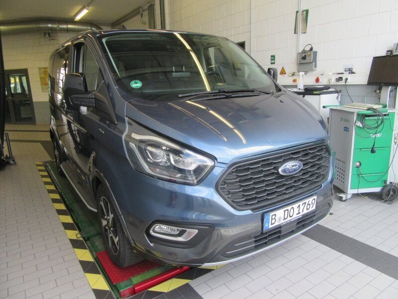 car Ford Transit Custom id63064 main photo