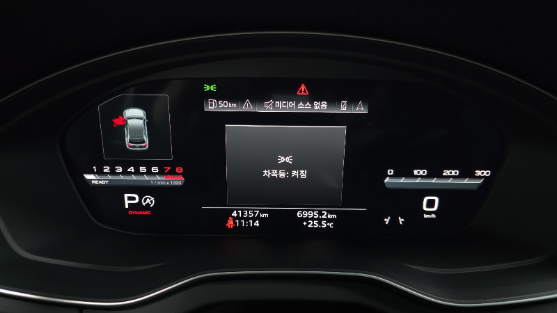 car Audi SQ5 id63337 photo #8