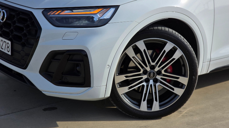 car Audi SQ5 id63338 photo #3